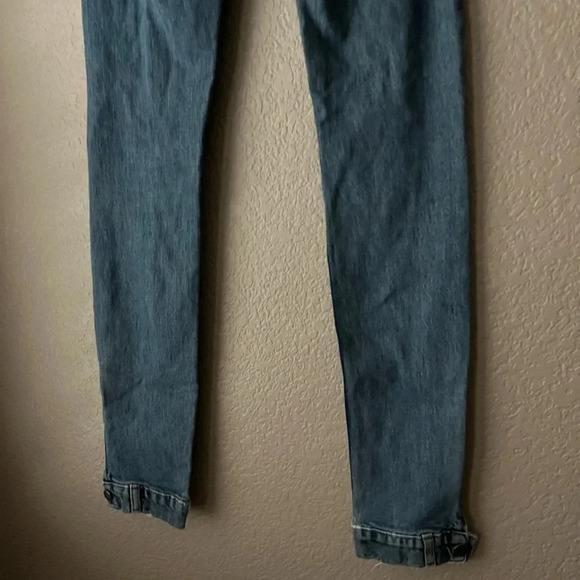 Revice Farrah High Waisted Distressed Jeans Medium Wash Size 26 Made in USA - Picture 5 of 9